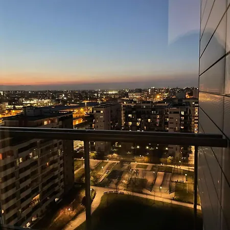 Apartman Skyline House - Free Parking & Terrace Milánó