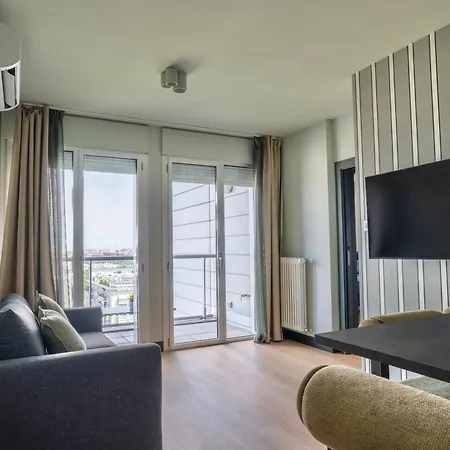 Skyline House - Free Parking & Terrace Apartman Milánó