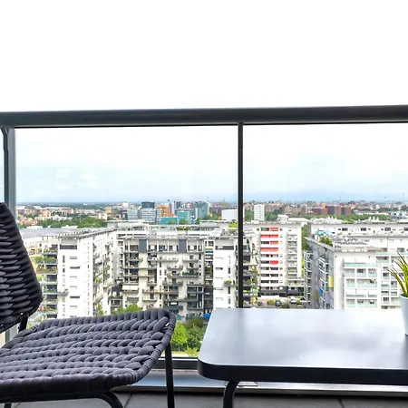 Apartman Skyline House - Free Parking & Terrace
